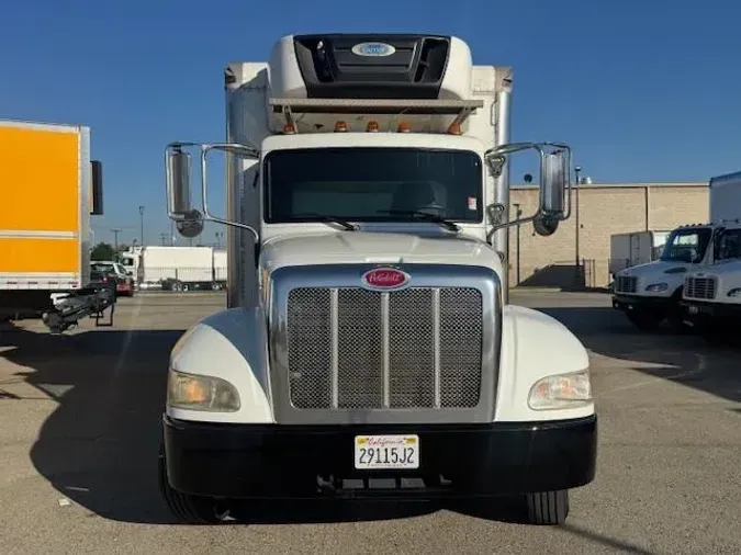 2018 Peterbilt 325cf2106f56c275c6f3d8882bc6de16350