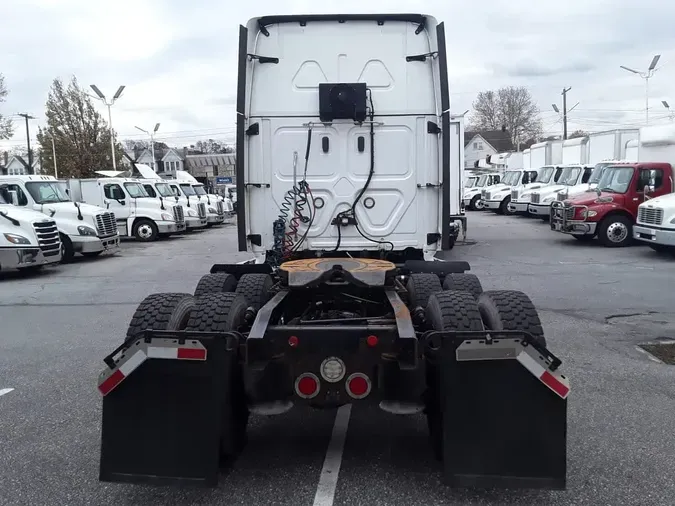 2020 FREIGHTLINER/MERCEDES CASCADIA 125cf21c4e1376fd36f78537c183f75d17f