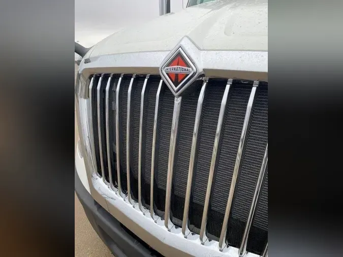 2022 INTERNATIONAL LT