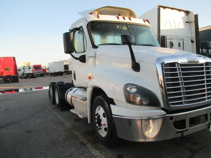 2019 FREIGHTLINER/MERCEDES CASCADIA 125