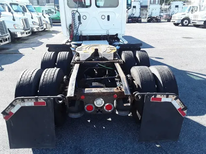 2019 FREIGHTLINER NEW CASCADIA PX12664