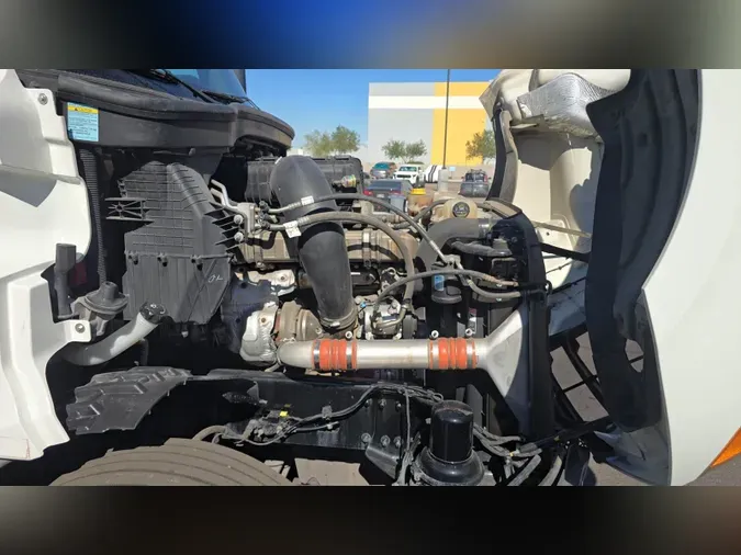 2020 Freightliner Cascadia 126