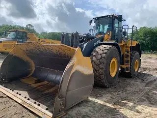 2019 John Deere 844L