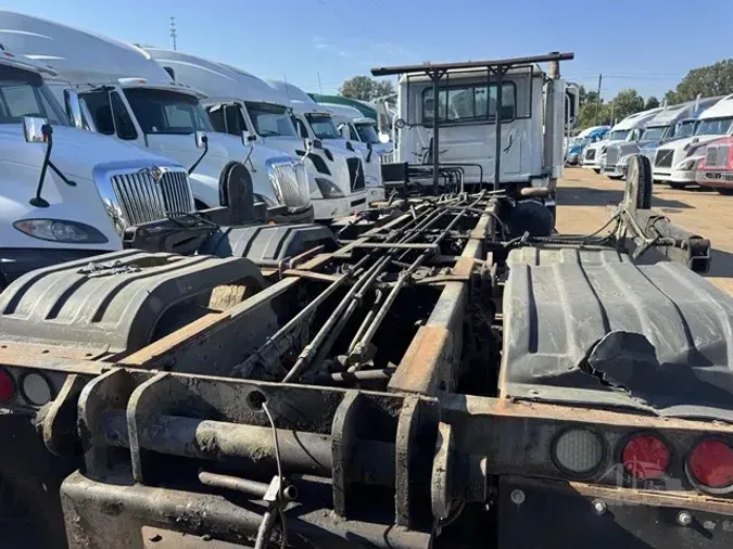 2006 MACK GRANITE CV713
