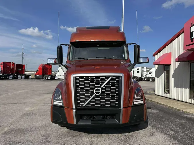 2023 VOLVO VNL64T860