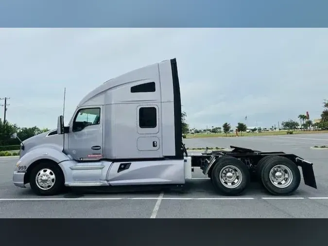 2022 Kenworth T680cf2a1d34164e5dc169b464b24a6bf3a2