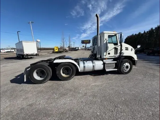 2016 Mack CX-Seriescf30286298c543c6874d0055bc630f16