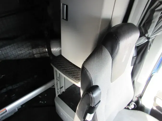 2021 Kenworth T680cf3184f0b937f9349afa6b99c93e0752