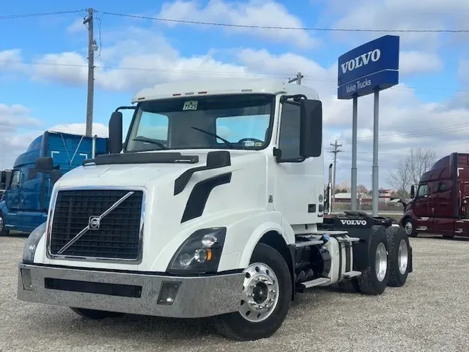 2015 VOLVO VNL64T300cf31d671c1ec4b821dab443674110e5e