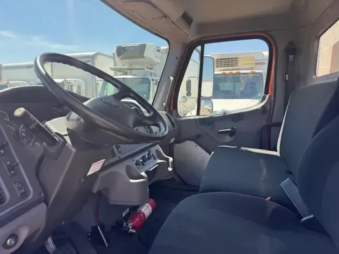 2019 Freightliner Business Class M2 106