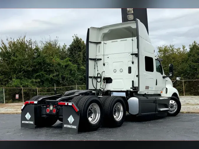 2022 INT LT625 6x4