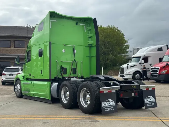 2023 PETERBILT 579