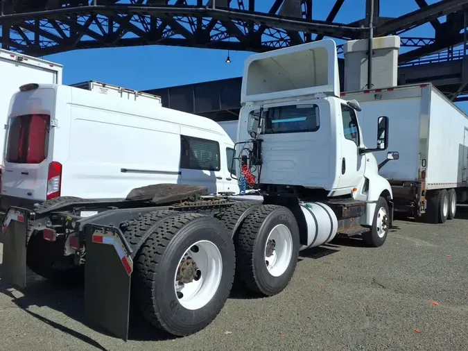 2019 NAVISTAR INTERNATIONAL LT625 DAYCAB T/A