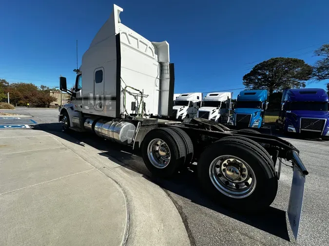 2021 Peterbilt 579