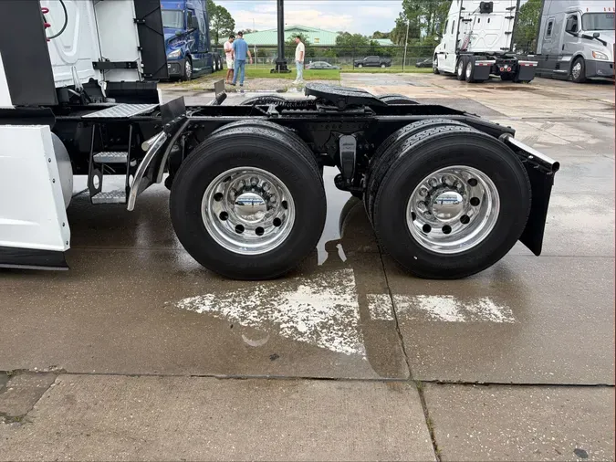 2024 Freightliner Cascadia 126cf3c94a315ff91220092c20d2331c4ad