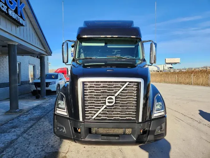 2023 VOLVO VNL64T860