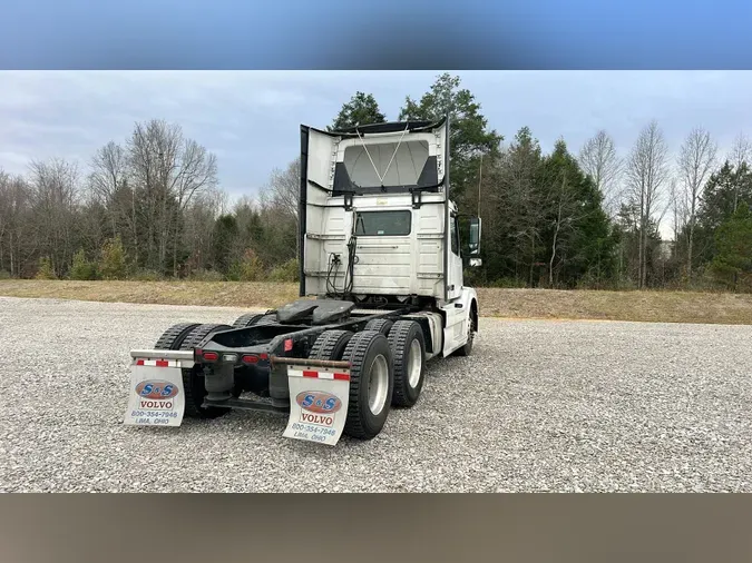 2018 Volvo VNL300