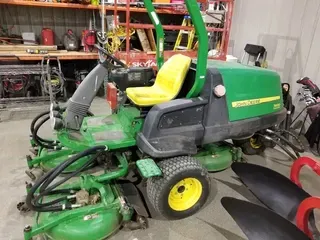 2012 John Deere 7400