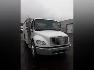 2017 FREIGHTLINER/MERCEDES M2 106