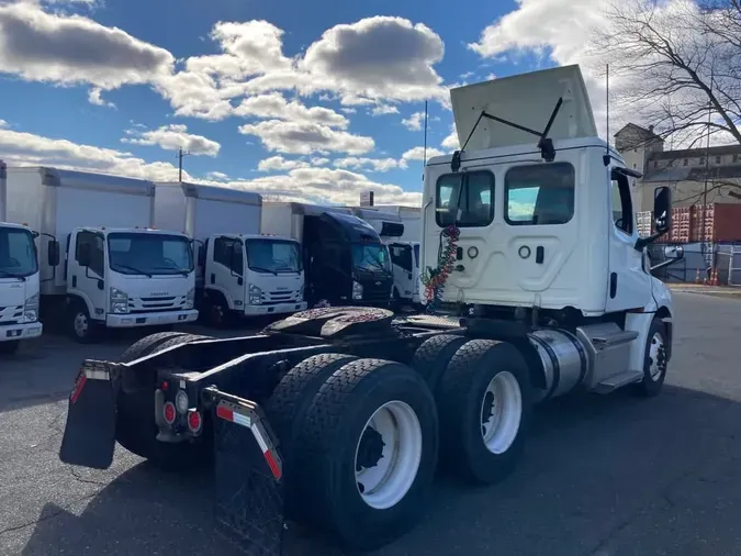 2020 FREIGHTLINER/MERCEDES NEW CASCADIA PX12664cf467309a021fa9bd8d3a3171f9af8e0