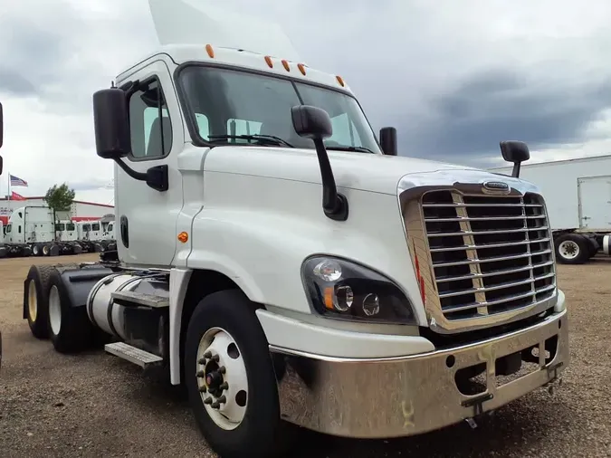 2018 FREIGHTLINER CASCADIA 125