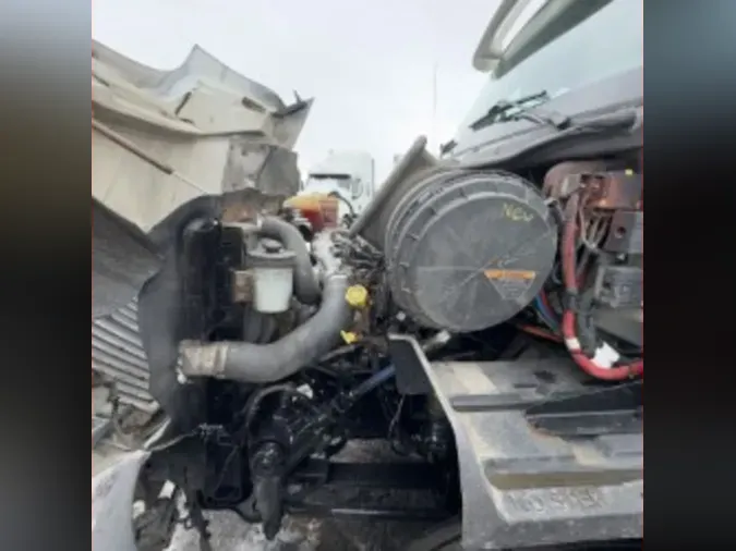 2019 NAVISTAR INTERNATIONAL RH613 DAYCAB S/A