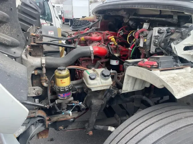 2018 FREIGHTLINER/MERCEDES M2 106