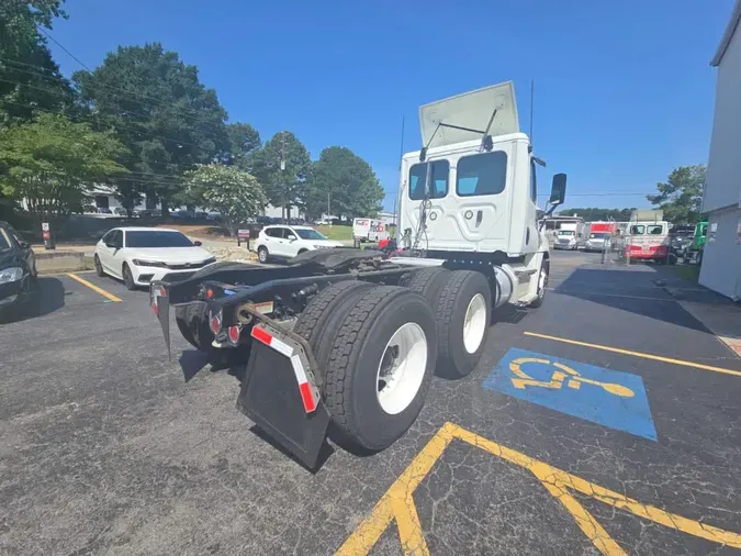 2020 FREIGHTLINER/MERCEDES CASCADIA 125cf4bf4144828d2d65143122bb7c2a55e