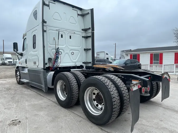 2019 FREIGHTLINER/MERCEDES CASCADIA 125