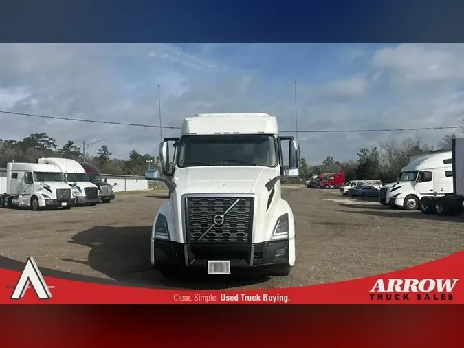 2021 VOLVO VNL740