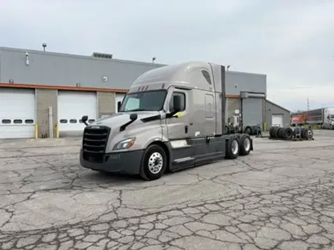 2023 Freightliner Cascadia