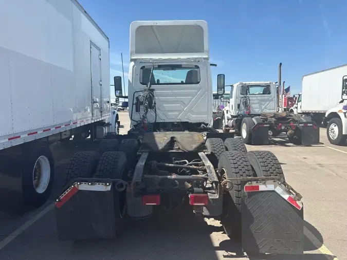 2019 NAVISTAR INTERNATIONAL LT625 DAYCAB T/A