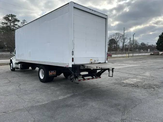 2018 Freightliner Business Class M2 106