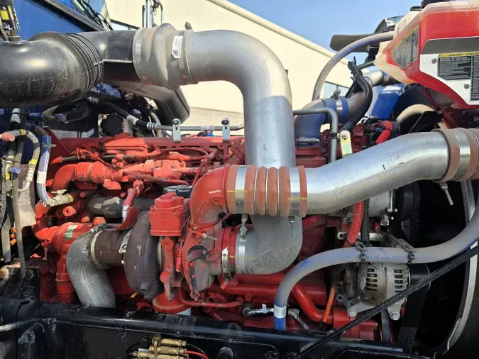 2024 Peterbilt 389