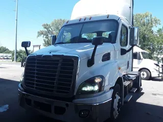 2017 FREIGHTLINER CASCADIA 113