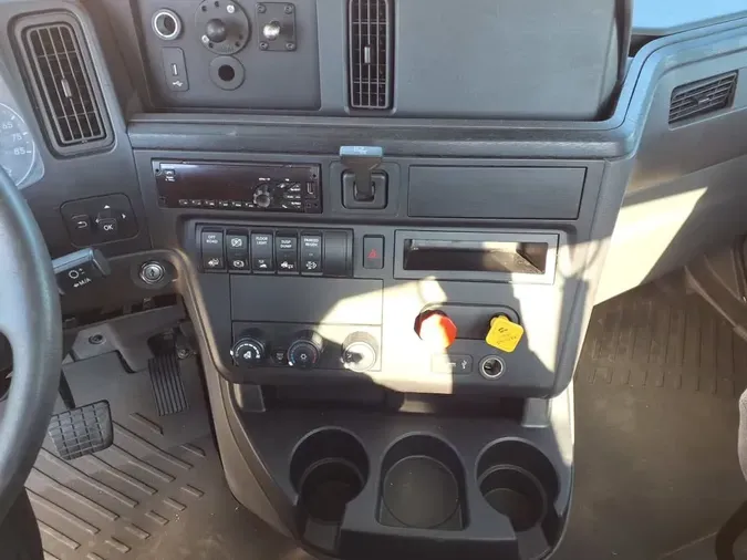 2019 NAVISTAR INTERNATIONAL RH613 DAYCAB S/A