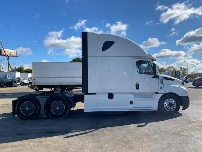 2020 Freightliner Cascadia