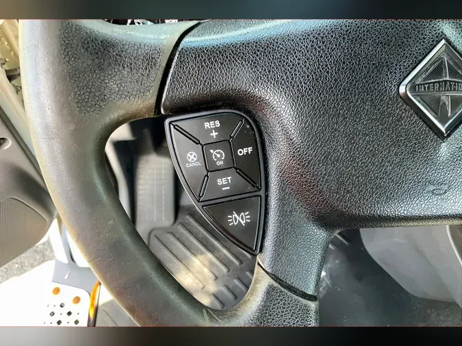 2021 INT LT625 6x4