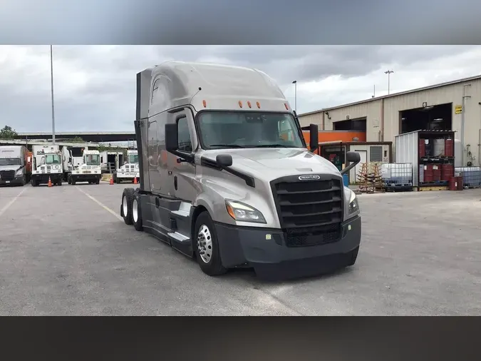 2023 Freightliner Cascadiacf5e0eb946109ea21254df2e7647cd67