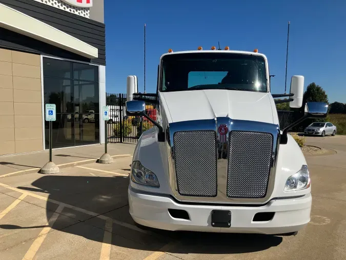 2020 Kenworth T680