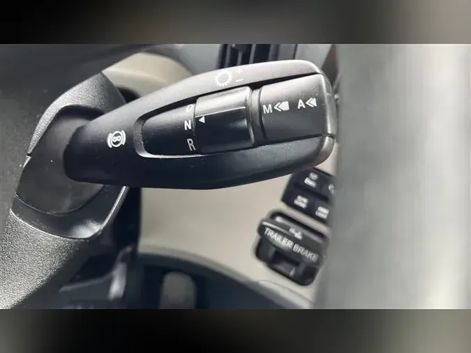 2020 FREIGHTLINER CA126