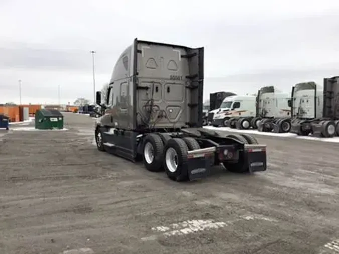 2023 Freightliner Cascadia