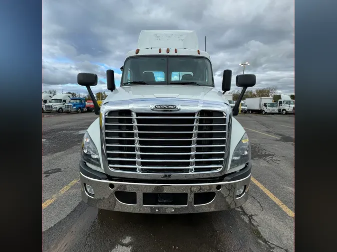 2017 FREIGHTLINER/MERCEDES CASCADIA 125