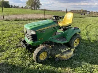 2012 John Deere X744