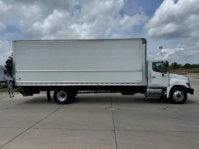 2020 Hino 268A