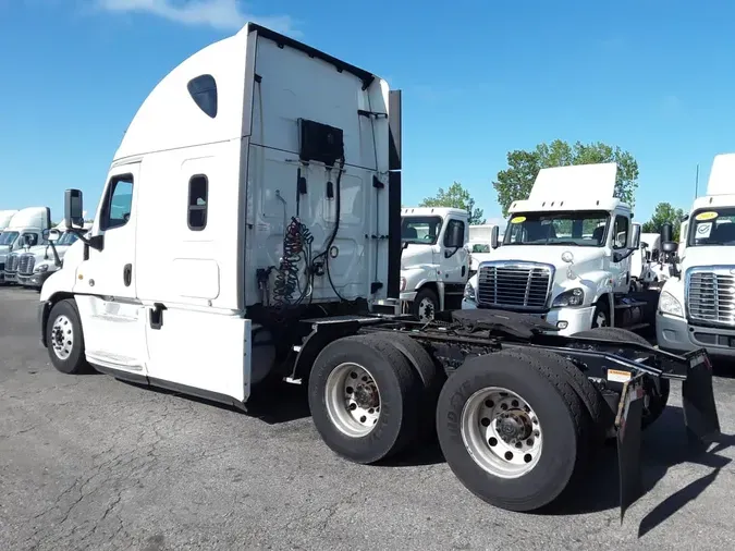 2020 FREIGHTLINER CASCADIA 125