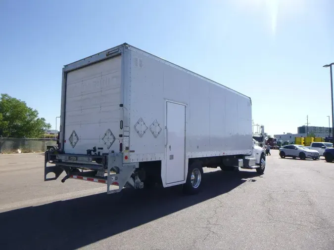 2020 Peterbilt 337