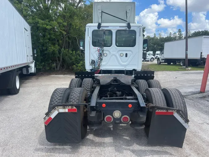 2018 FREIGHTLINER/MERCEDES CASCADIA 125