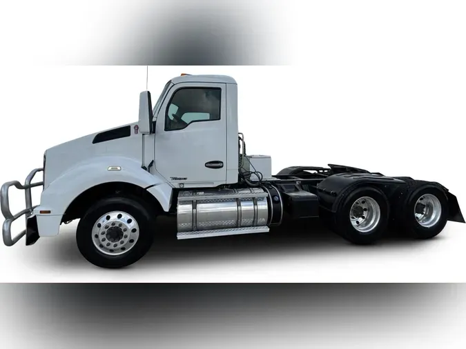 2017 Kenworth T880cf700773ab3789849df8fec1e9a9c265