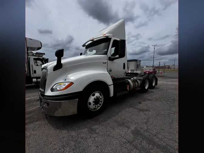 2019 NAVISTAR INTERNATIONAL LT625 DAYCAB T/Acf741c00f735e945ba7d886b33940510